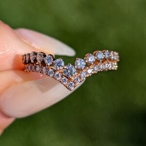 14K Rose Gold Double Row Diamond V Curve Ring Band